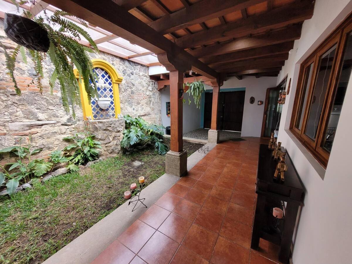 Amplia Casa Antigua Guatemala Con Pergola Y Jardin Villa Exteriör bild