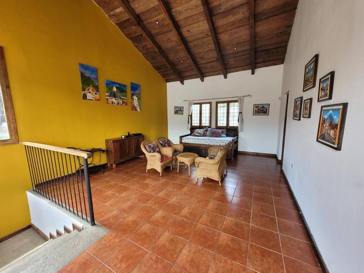 Amplia Casa Antigua Guatemala Con Pergola Y Jardin Villa Exteriör bild