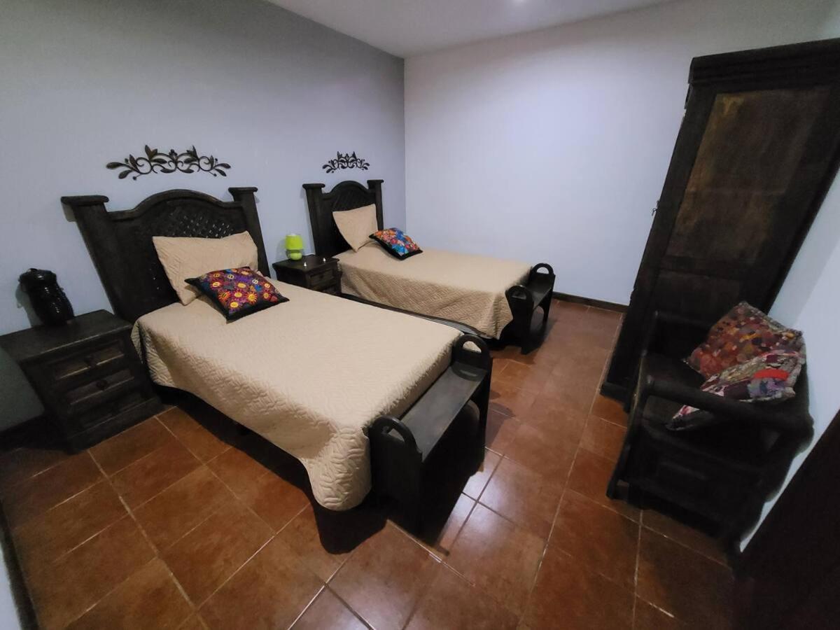 Amplia Casa Antigua Guatemala Con Pergola Y Jardin Villa Exteriör bild